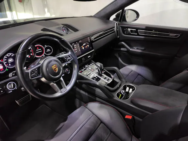 Porsche Cayenne Coupé 4.0 V8 GTS