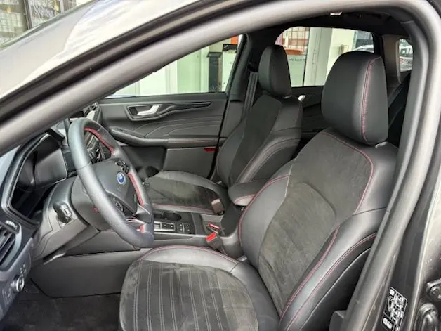 Ford Kuga 2.5 FHEV ST-Line X 4WD