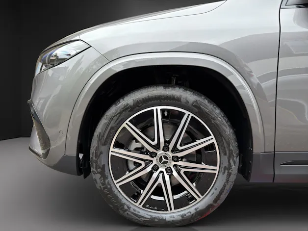 Mercedes-Benz EQA 300 66,5kWh 4Matic Swiss Star