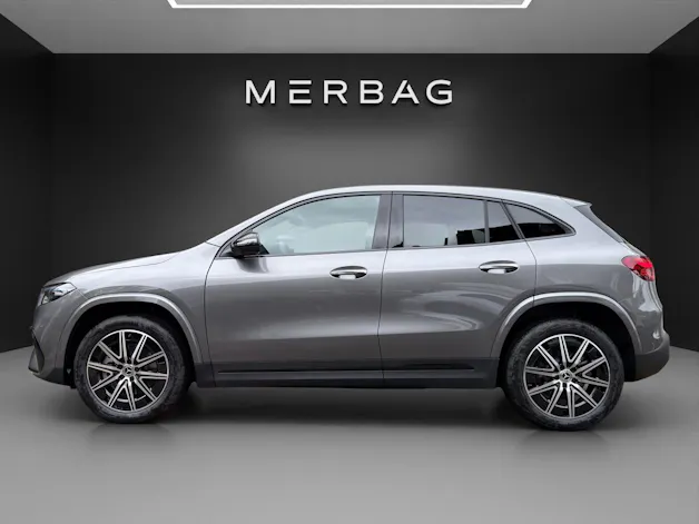 Mercedes-Benz EQA 300 66,5kWh 4Matic Swiss Star
