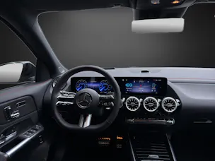 Mercedes-Benz EQA 300 66,5kWh 4Matic Swiss Star