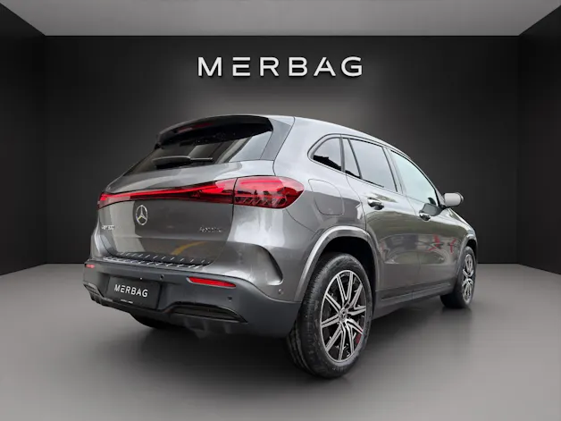 Mercedes-Benz EQA 300 66,5kWh 4Matic Swiss Star