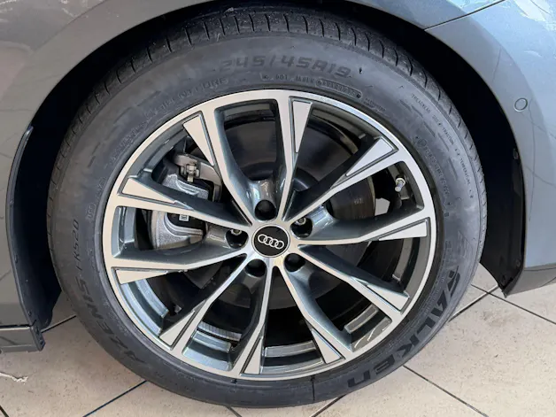 Audi A6 Avant TDI quattro S-Tronic S-Line