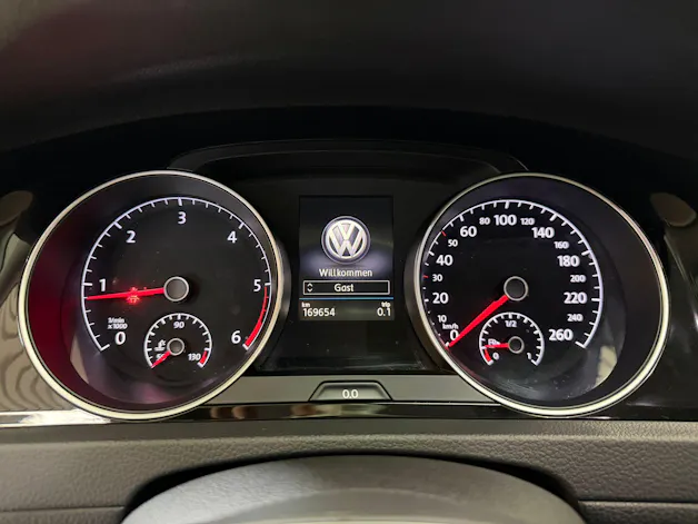 VW Golf 2.0 TDI Highline 4Motion DSG