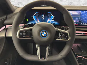 BMW 530e xDrive Touring M Sport Steptronic