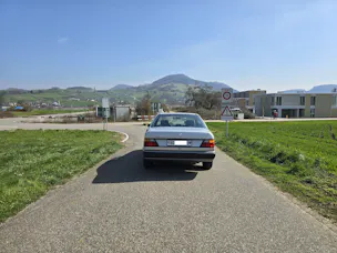 Mercedes-Benz 230