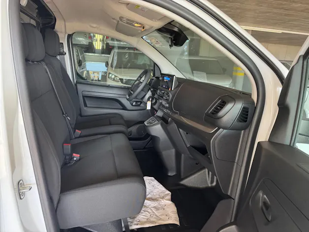 Peugeot Expert 2.2 BlueHDi 150 S&S Long EAT8