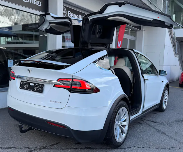 Tesla Model X Performance Ludicrous