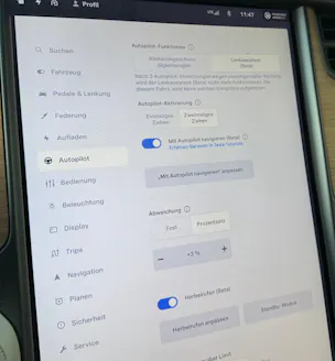 Tesla Model X Performance Ludicrous