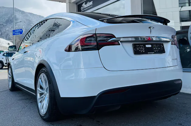 Tesla Model X Performance Ludicrous
