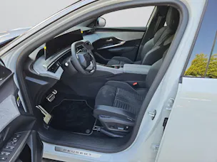 Peugeot 3008 NEW 73kWh GT