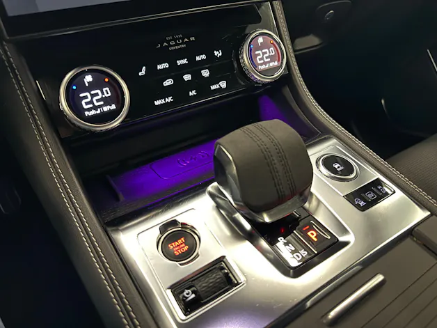 Jaguar F-Pace 2.0 PHEV 404 R-Dynamic SE AWD