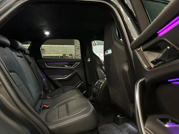 Jaguar F-Pace 2.0 PHEV 404 R-Dynamic SE AWD