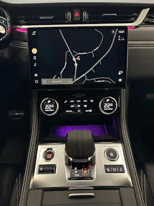 Jaguar F-Pace 2.0 PHEV 404 R-Dynamic SE AWD