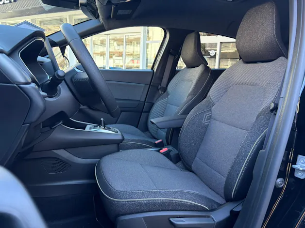Renault Captur 1.8 E-Techno 160