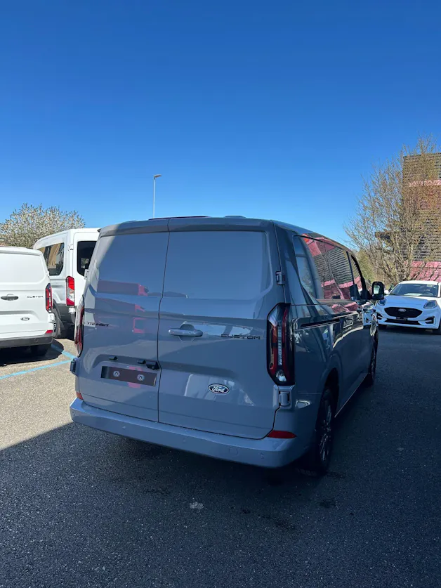FORD Transit Custom Van 320 L1 2.0 EcoBl Limited/170CV/Aut.