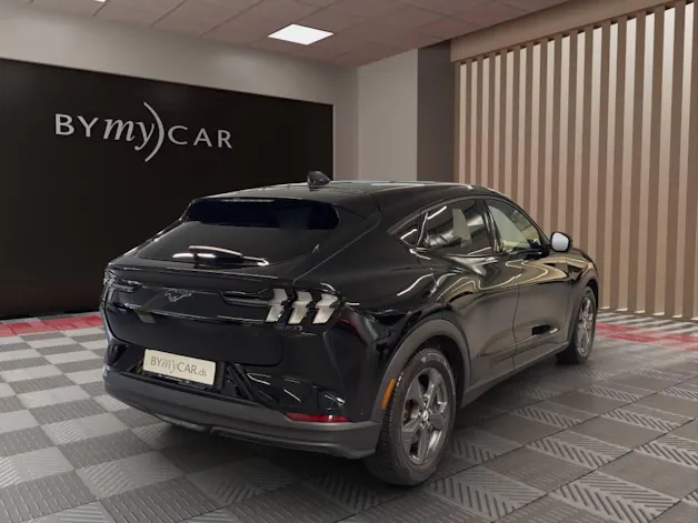 Ford Mustang MACH-E RWD 91 kWh