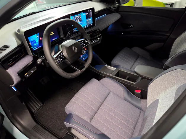 Renault R4 E-Tech Comfort Range techno
