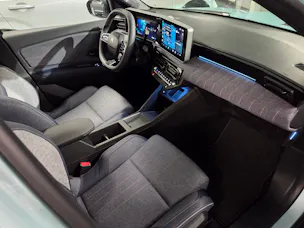 Renault R4 E-Tech Comfort Range techno