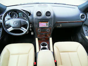 Mercedes-Benz ML 300 CDI Grand Edition 4Matic 7G-Tronic
