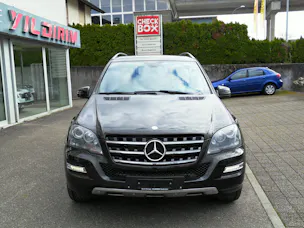Mercedes-Benz ML 300 CDI Grand Edition 4Matic 7G-Tronic