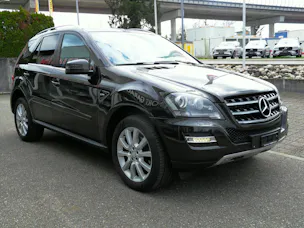 Mercedes-Benz ML 300 CDI Grand Edition 4Matic 7G-Tronic