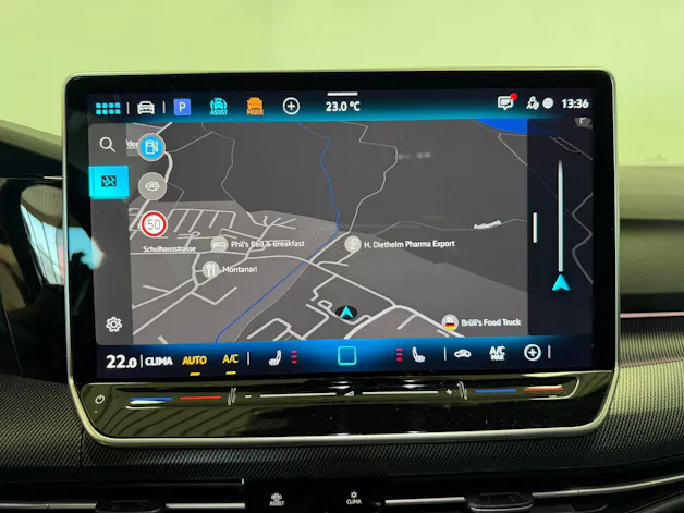 VW Golf Variant 1.5 eTSI mHEV R-Line