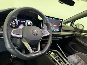 VW Golf Variant 1.5 eTSI mHEV R-Line