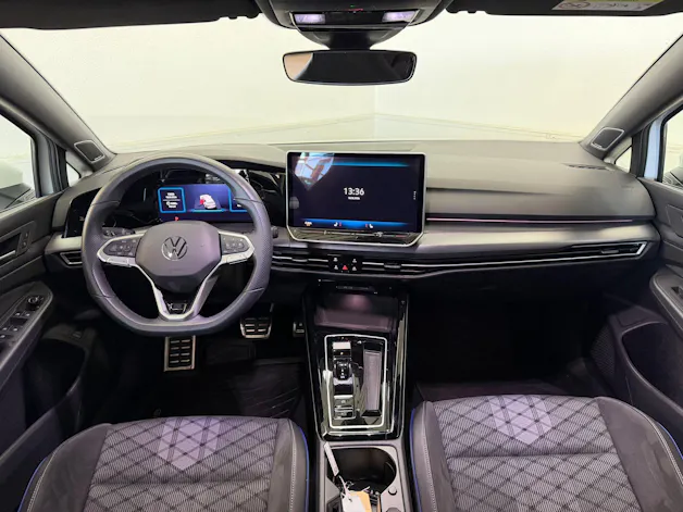 VW Golf Variant 1.5 eTSI mHEV R-Line