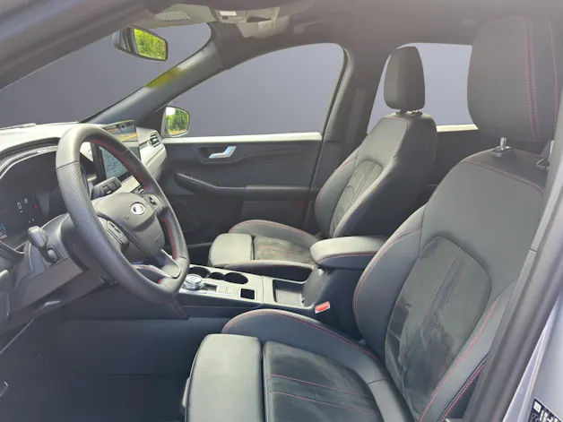 Ford Kuga 2.5 Hybrid ST-Line X 4x4