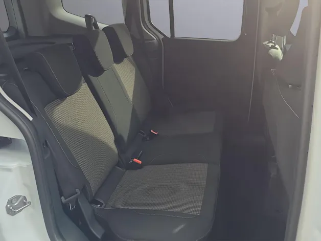 Ford E-Tourneo Courier Trend