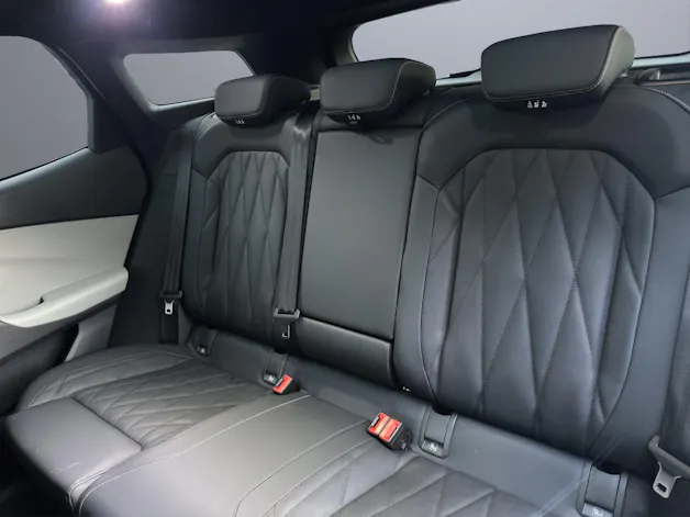 Ford Explorer Extended Range Premium AWD
