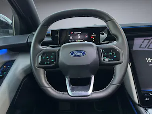 Ford Explorer Extended Range Premium AWD