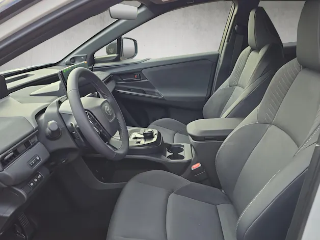Toyota C-HR+ Premium AWD
