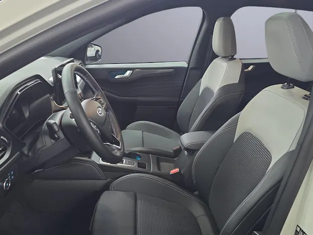 Ford Kuga 2.5 Hybrid Sound Edition