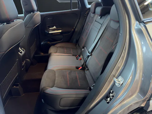 Mercedes-Benz GLA 250 Swiss Star AMG Line 4matic