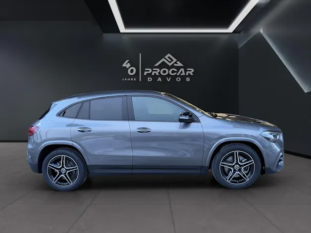 Mercedes-Benz GLA 250 Swiss Star AMG Line 4matic