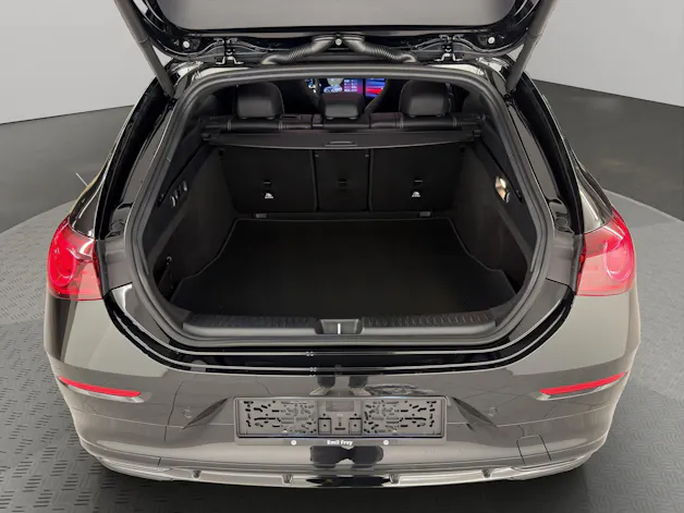 Mercedes-Benz CLA 350 4matic Shooting Brake with EQ Technologie