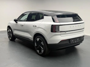immagine del veicolo VOLVO EX30 P8 Ultra AWD