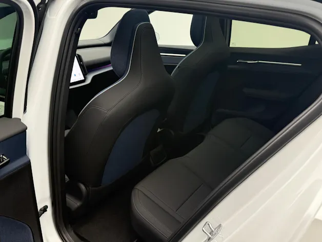 VOLVO EX30 P8 Ultra AWD