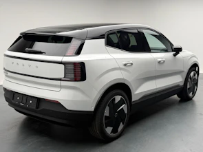 immagine del veicolo VOLVO EX30 P8 Ultra AWD