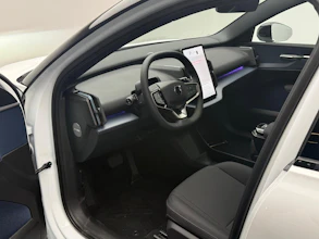https://vehicle.imgix.net/4257459/d676281a-fa52-4883-a769-366fb1e69f89.jpeg