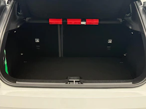 https://vehicle.imgix.net/4257459/de0d291f-e971-4d64-9f96-cb296bec7bd7.jpeg