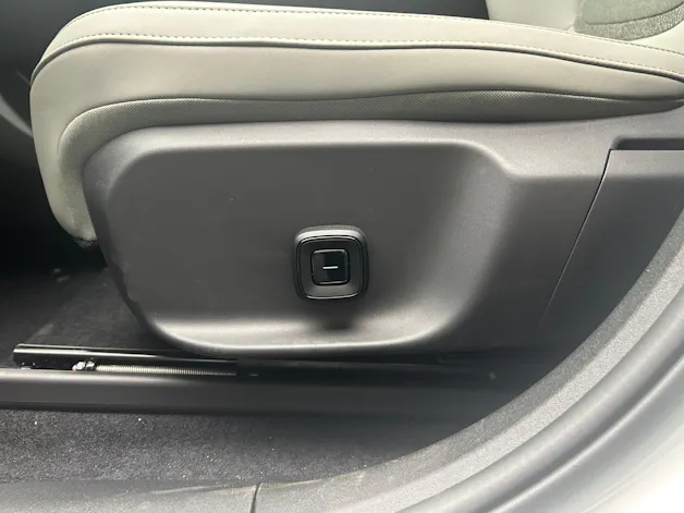 VOLVO EX30 CC P8 Ultra AWD