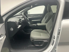 https://vehicle.imgix.net/4257484/2653e6e4-e38a-4be3-b3bb-e7d48011c2f1.jpeg