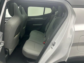 https://vehicle.imgix.net/4257484/6db0de72-dab1-433e-aaba-bf23b93e5688.jpeg