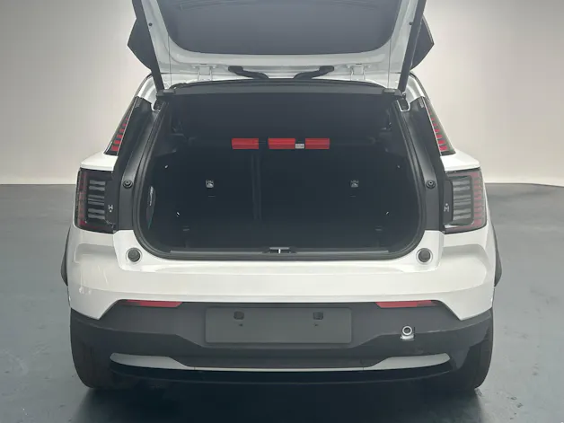 VOLVO EX30 CC P8 Ultra AWD