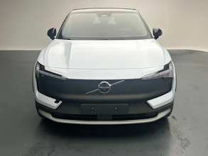 https://vehicle.imgix.net/4257484/805fe5e3-8d8a-4427-8f9a-050de8da9e04.jpeg