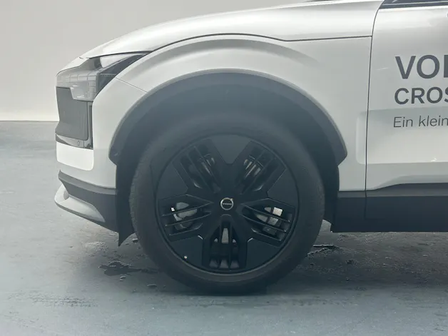 VOLVO EX30 CC P8 Ultra AWD