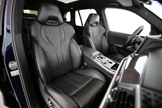 https://vehicle.imgix.net/4257492/2ed1ea9c-0746-4349-801f-35206825c131.jpg
